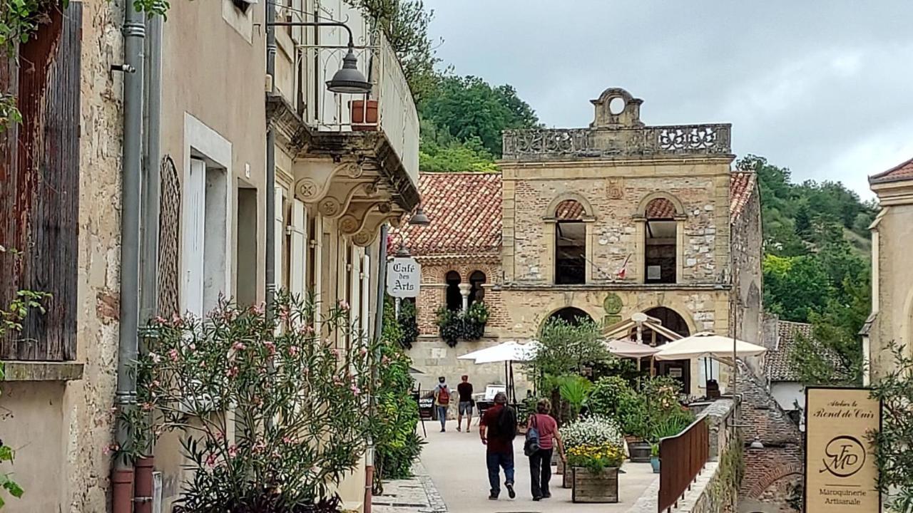 فندق Manoir Le Moulinal47 - Vue Panoramique Courbiac المظهر الخارجي الصورة