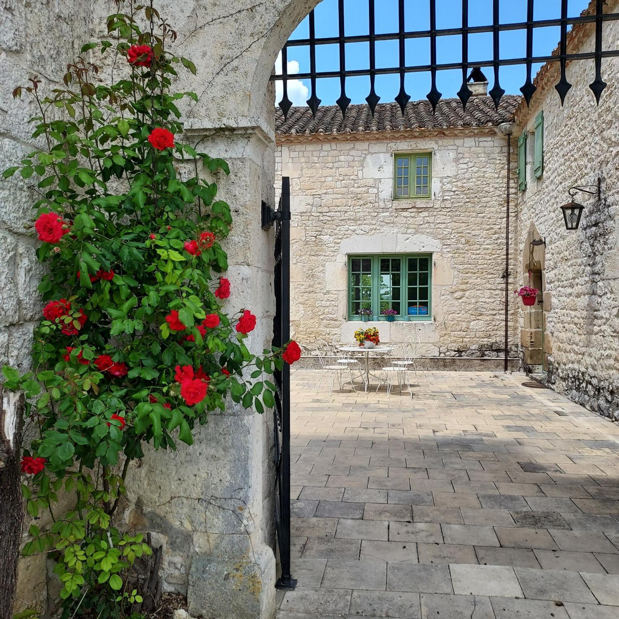 فندق Manoir Le Moulinal47 - Vue Panoramique Courbiac المظهر الخارجي الصورة